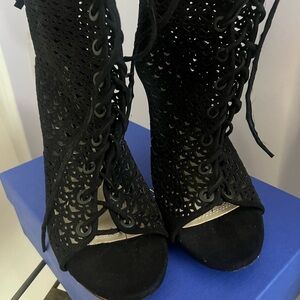Zara Black Lace-Up Boots